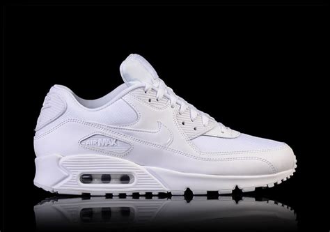 air max 90 triple white